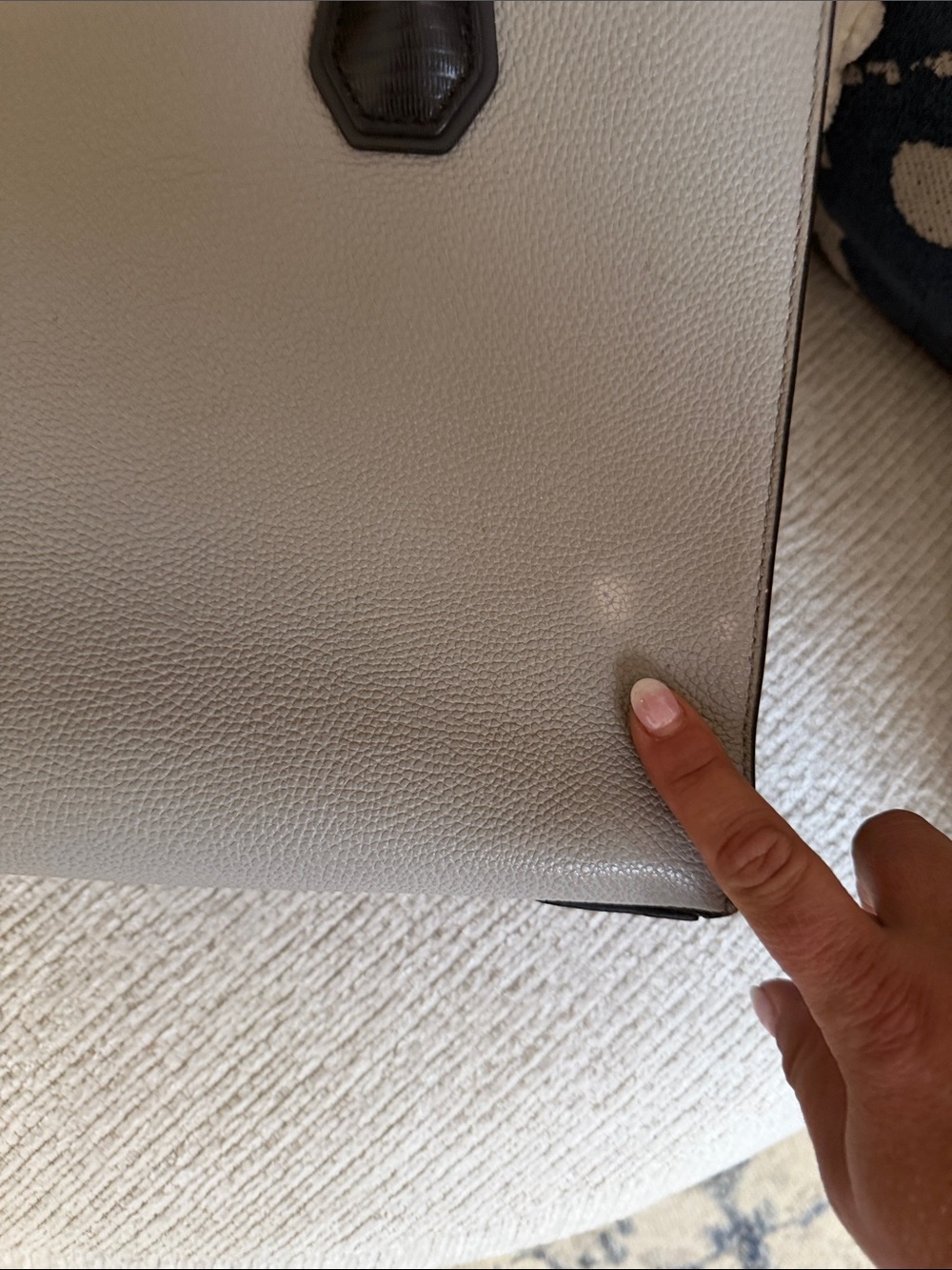 Michael Kors Grey and Black Mercer Pebbled Leather Convertible Tote - Picture 2 of 14